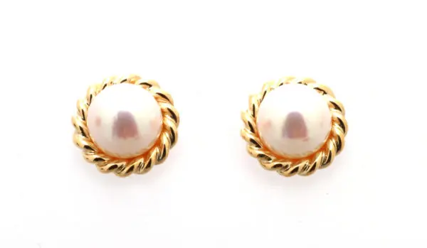 9ct Yellow Gold and Pearl Stud Earrings