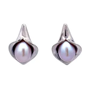 Silver Arum Lilly White Pearl Stud Earrings