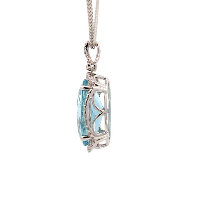 10.58ct Aquamarine and Diamond Necklace