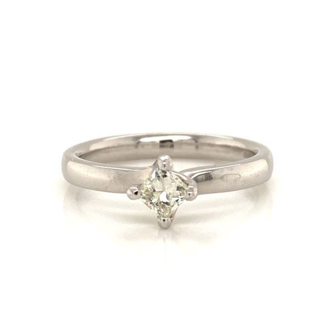 0.32ct Diamond Solitaire Ring in White Gold