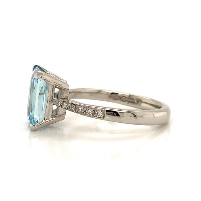 Aquamarine and Diamond Ring in Platinum