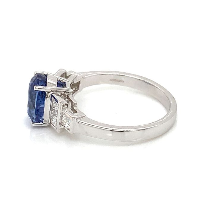 White Gold Blue Sapphire and Diamond Deco Ring