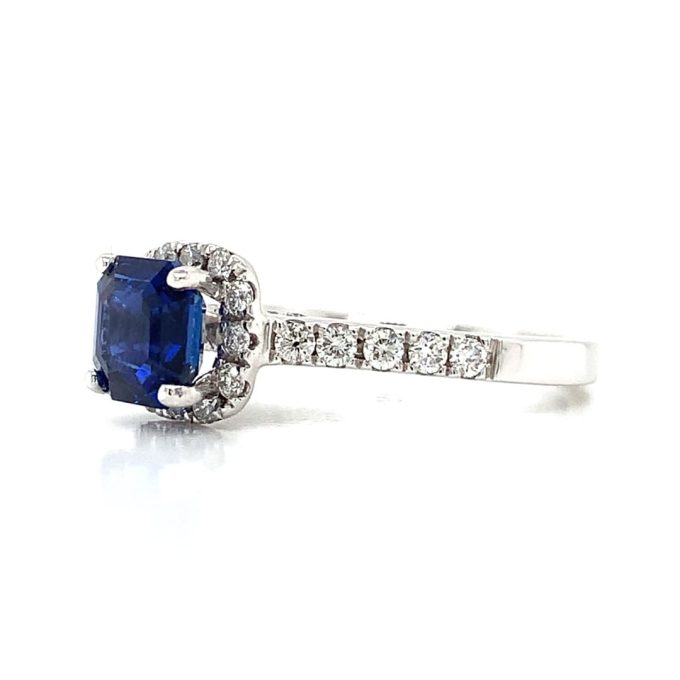 Sapphire and Diamond Halo Platinum ring