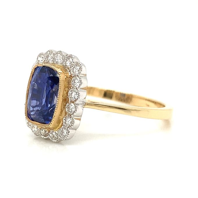 2.50ct Cushion Cut Sapphire Yellow Gold Ring