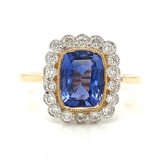 2.50ct Cushion Cut Sapphire Yellow Gold Ring