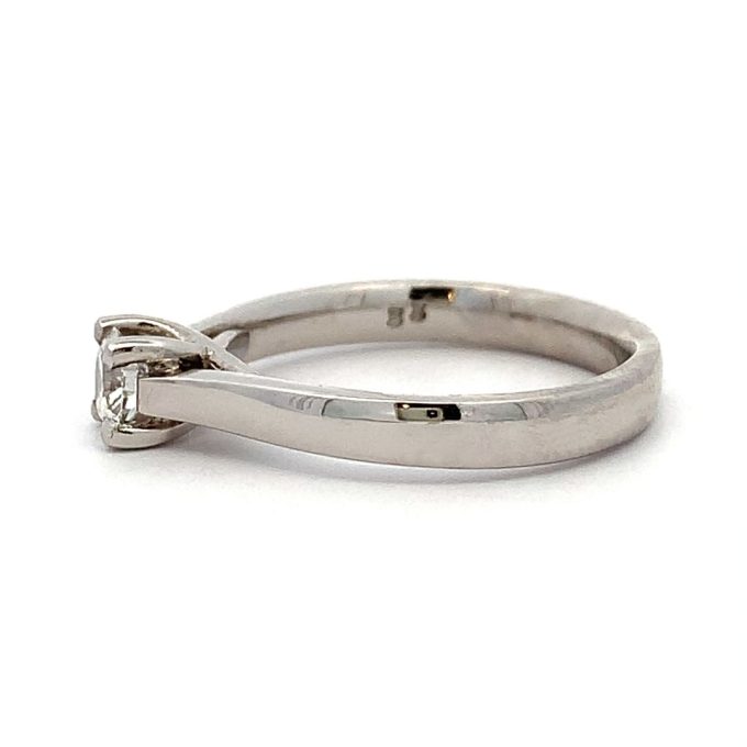 Platinum 0.33ct Diamond Solitaire Ring