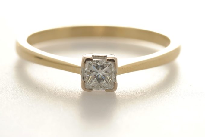 0.25 Carat Diamond Solitaire Ring