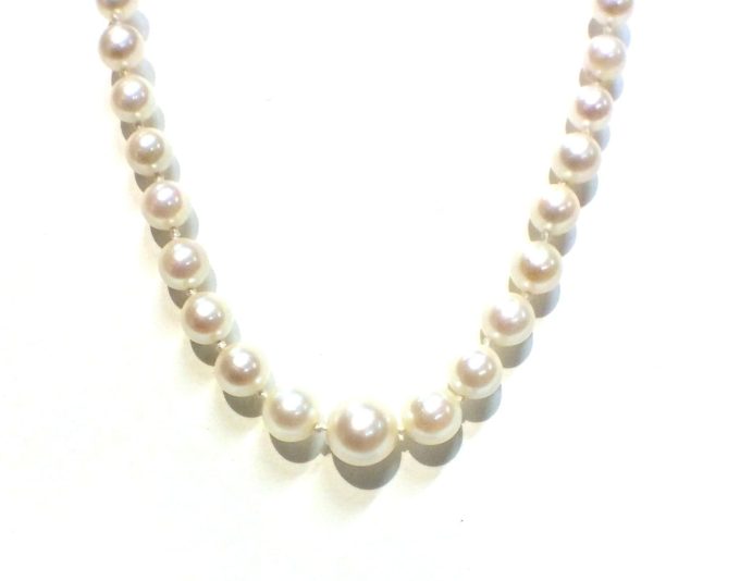 Graduated Freshwater Pearl Necklace