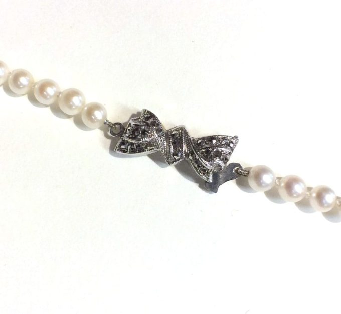 Graduated Freshwater Pearl Necklace