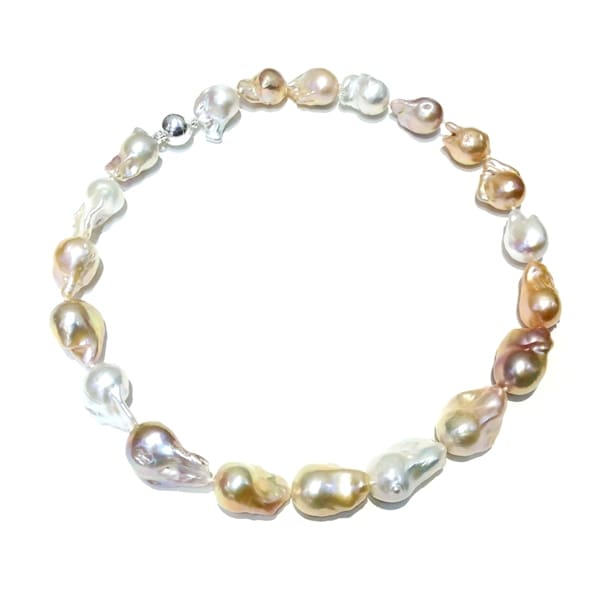 Multi Hue 20 - 30 mm Pearl Necklace