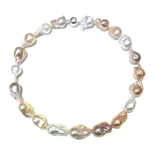 Multi Hue 20 - 30 mm Pearl Necklace