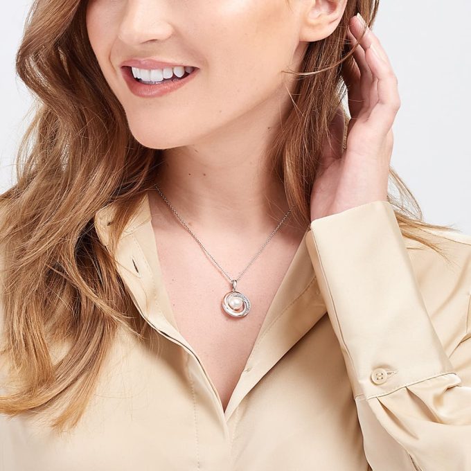 Jersey Pearl Camrose Swirl Necklace