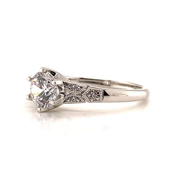 0.75ct Diamond Patterned Shoulder Ring