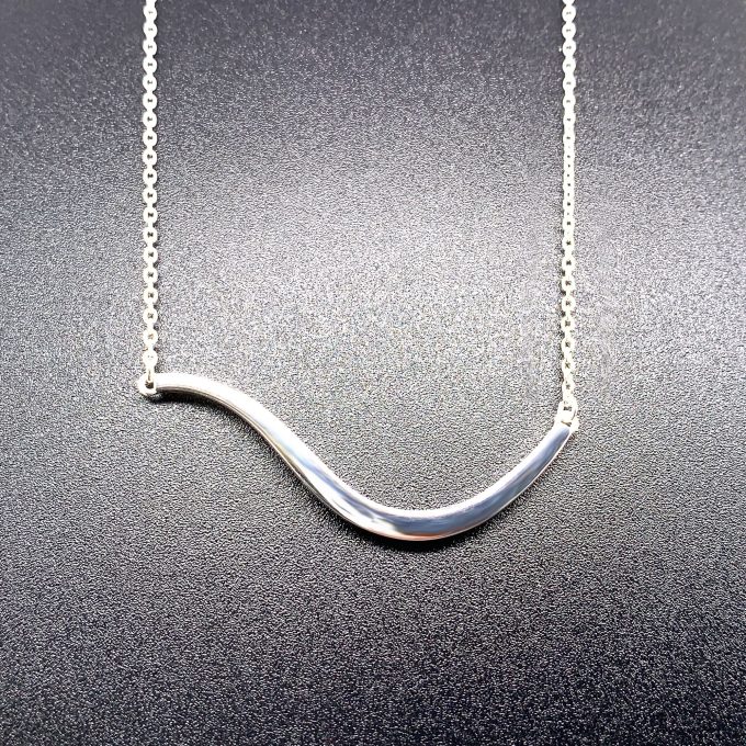 Wave Motif Silver Necklace