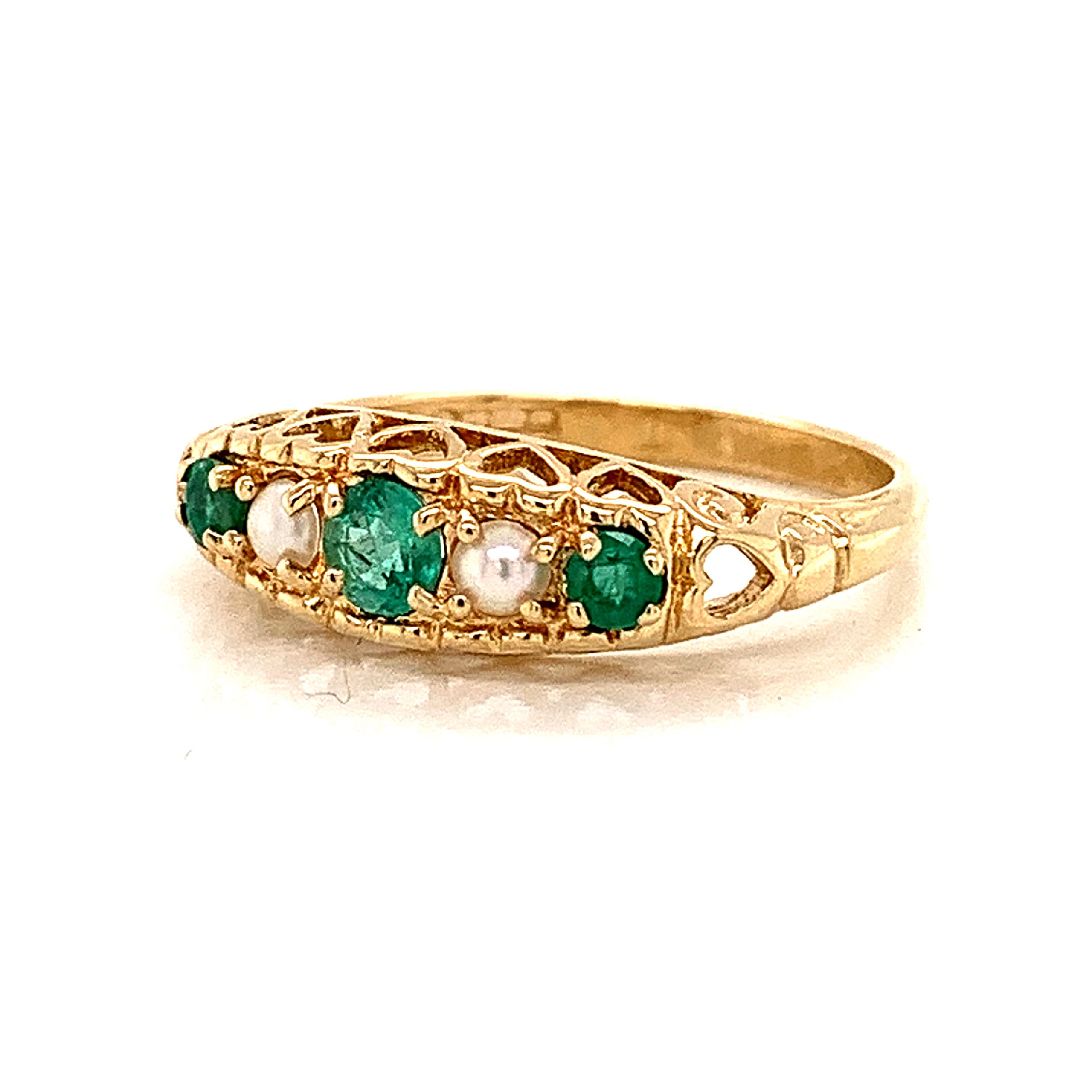 Vintage Style Emerald and Pearl Ring
