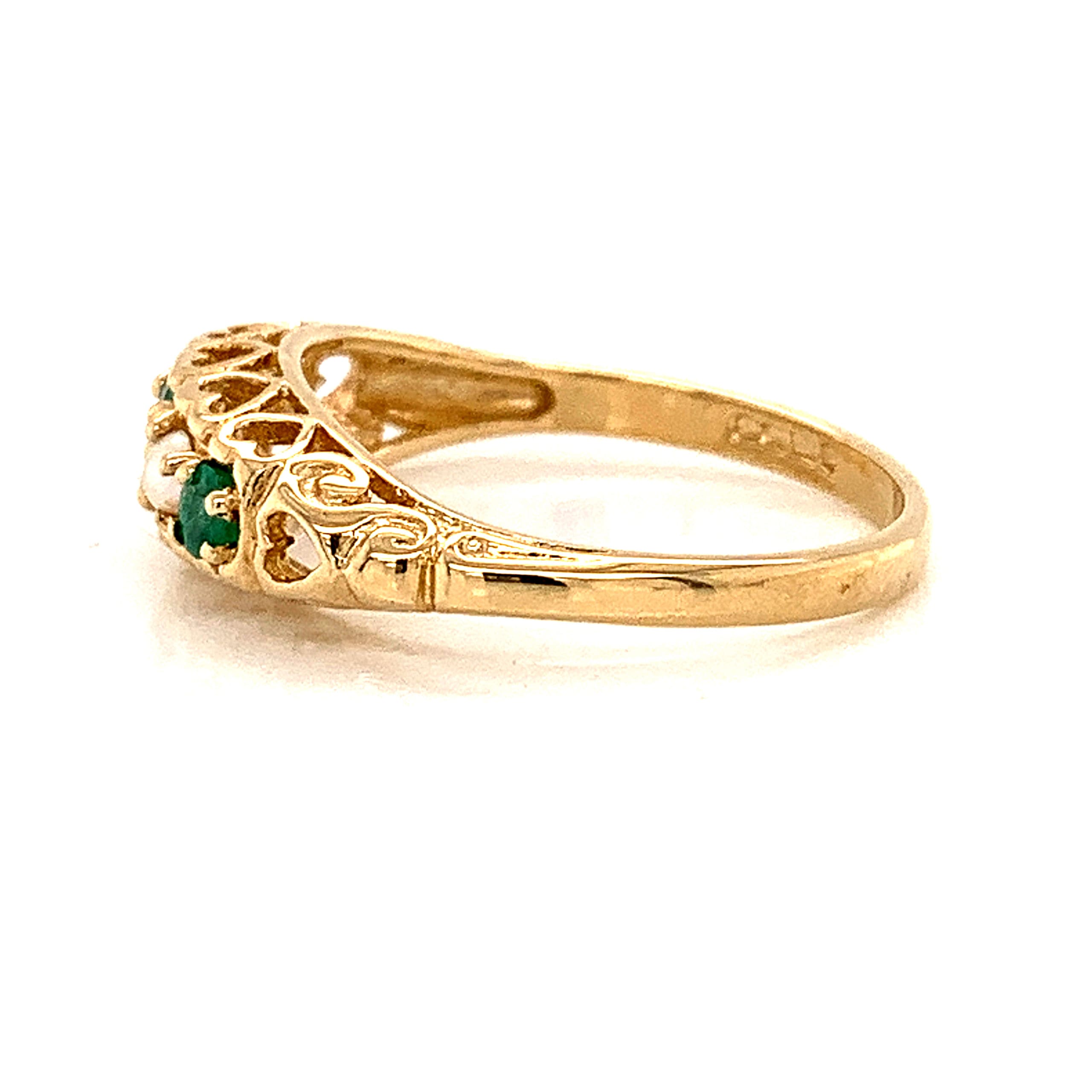 Vintage Style Emerald and Pearl Ring