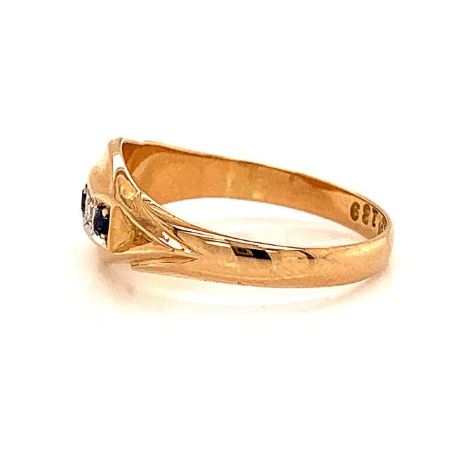 Antique Sapphire and Diamond Set Ring