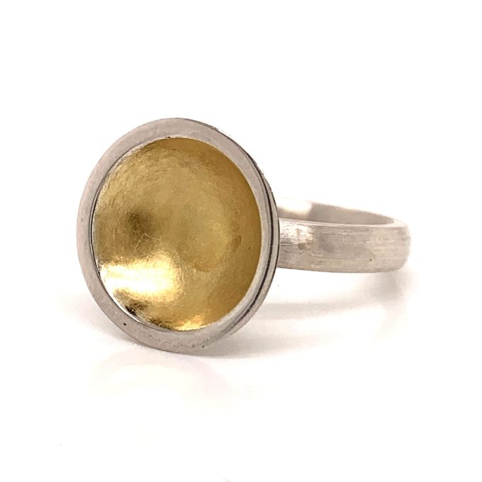 Bastian 'Golden Cup' Ring