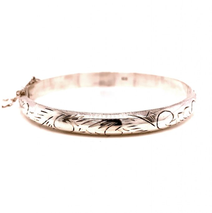 Traditional Hinged Silver Bangle