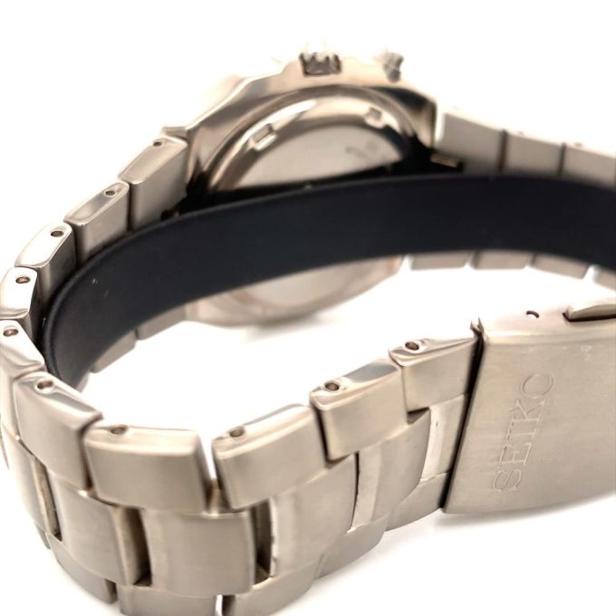 Seiko Kinetic Titanium Watch