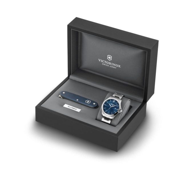 Victorinox Gents Blue Dial Alliance 241910