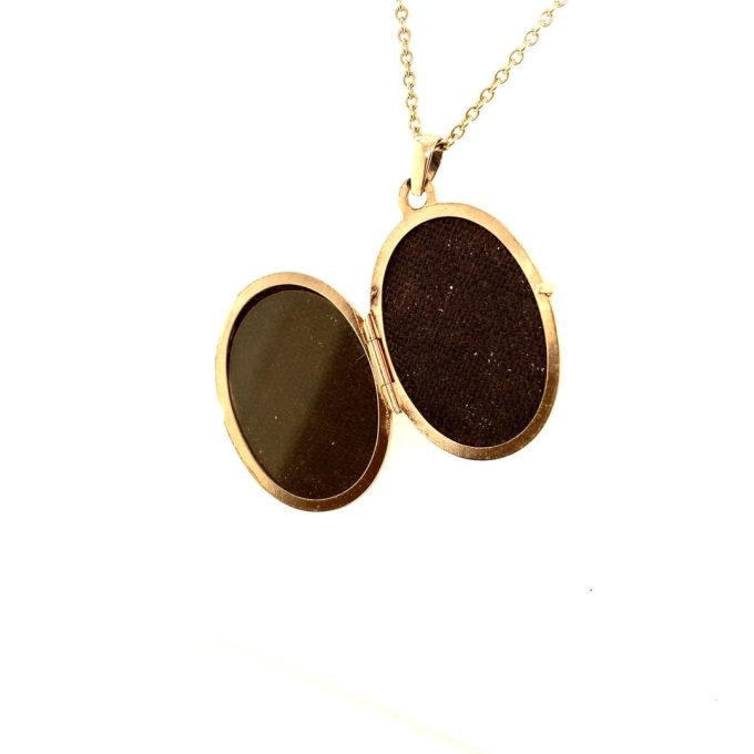 9ct Gold Engraved Locket