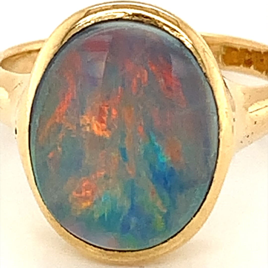 18ct Gold Opal Ring