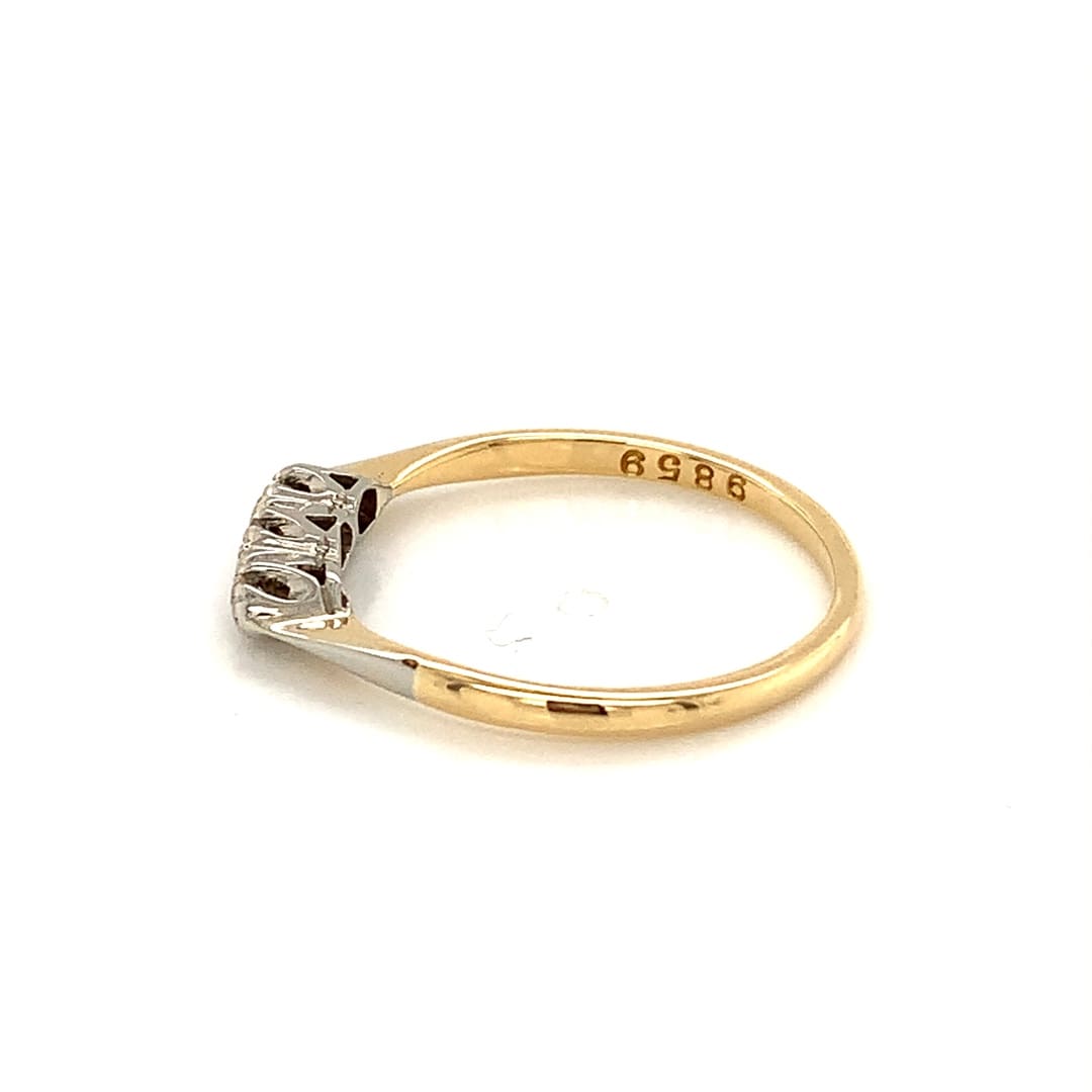 18ct Yellow Gold Diamond Trilogy Ring