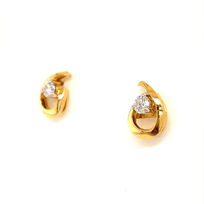 18ct Gold Diamond Set Stud Earrings
