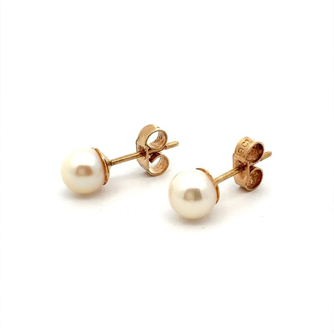 White Freshwater Pearl Stud Earrings - 6mm