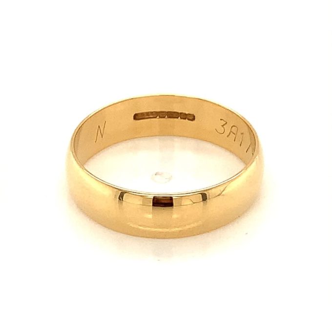18ct Yellow Gold 5mm D-Shape Band