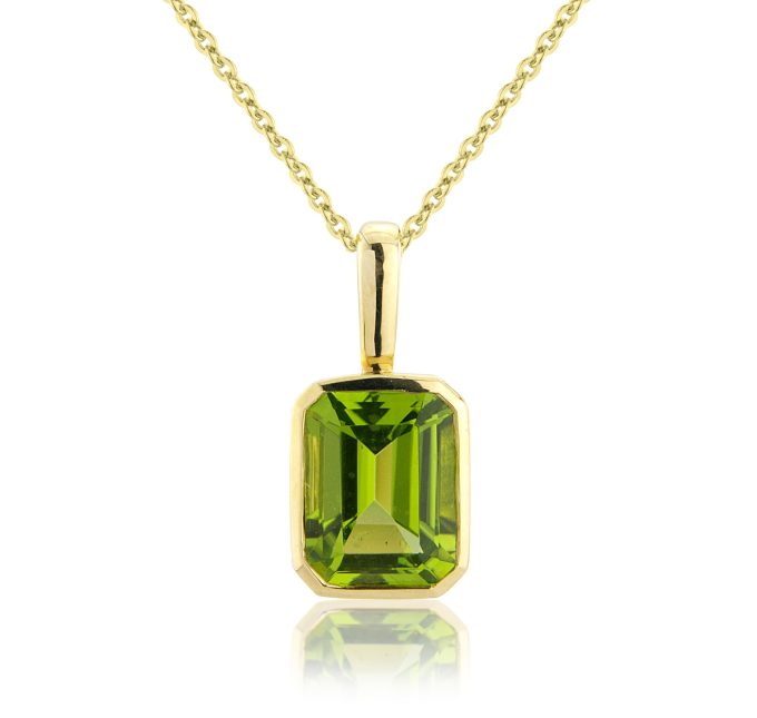 Yellow Gold Peridot Pendant Necklace