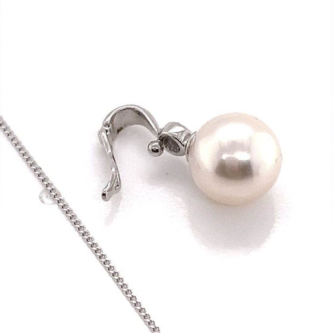 Akoya Pearl and Diamond Pendant Necklace