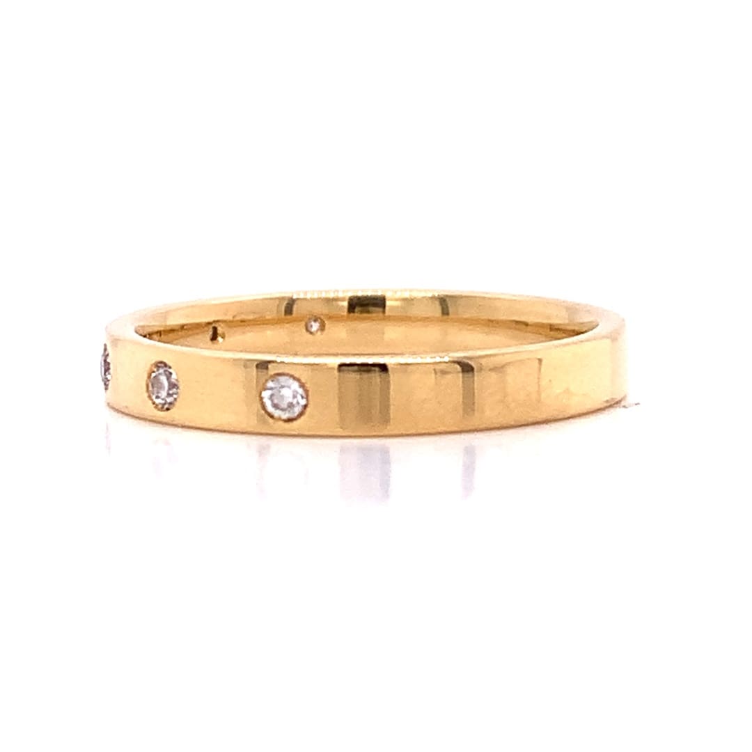 18ct Gold Diamond Set Band - Size J1/2