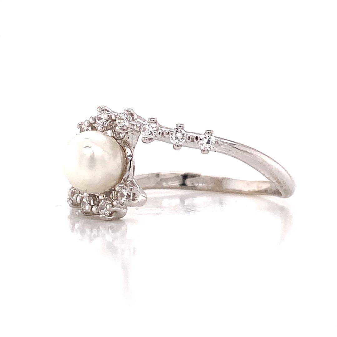 Pearl & Diamond Gold Dress Ring