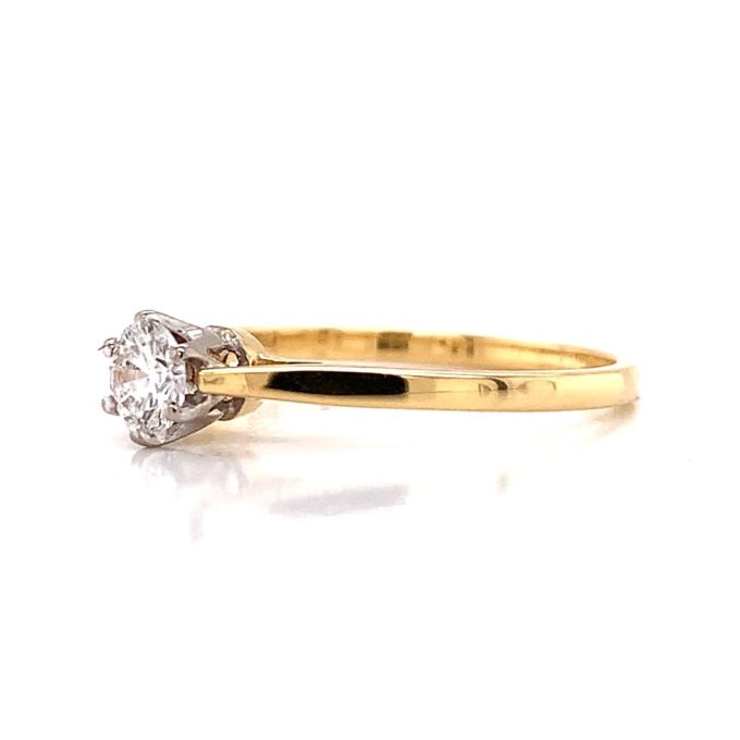 Vintage 0.30ct Diamond Solitaire Ring