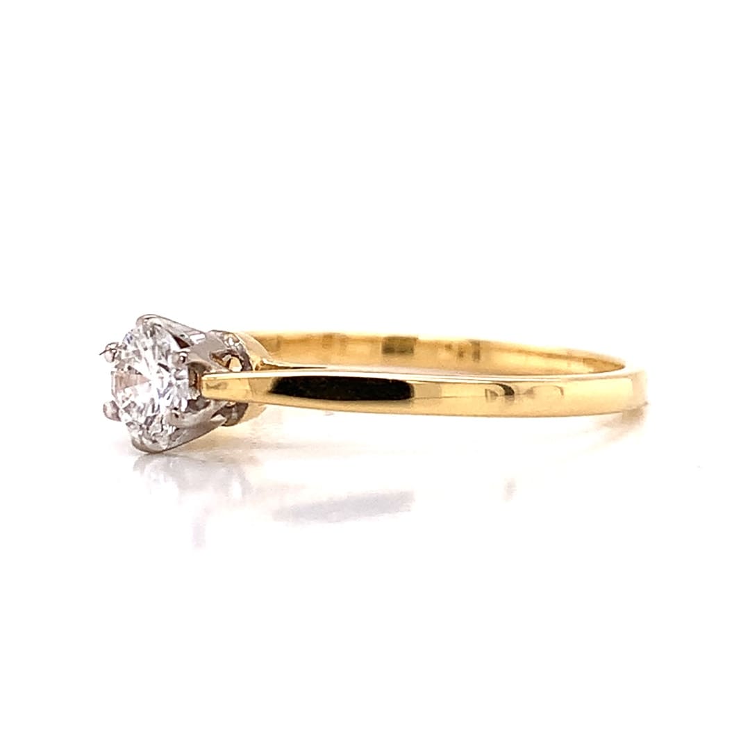 Vintage 0.30ct Diamond Solitaire Ring