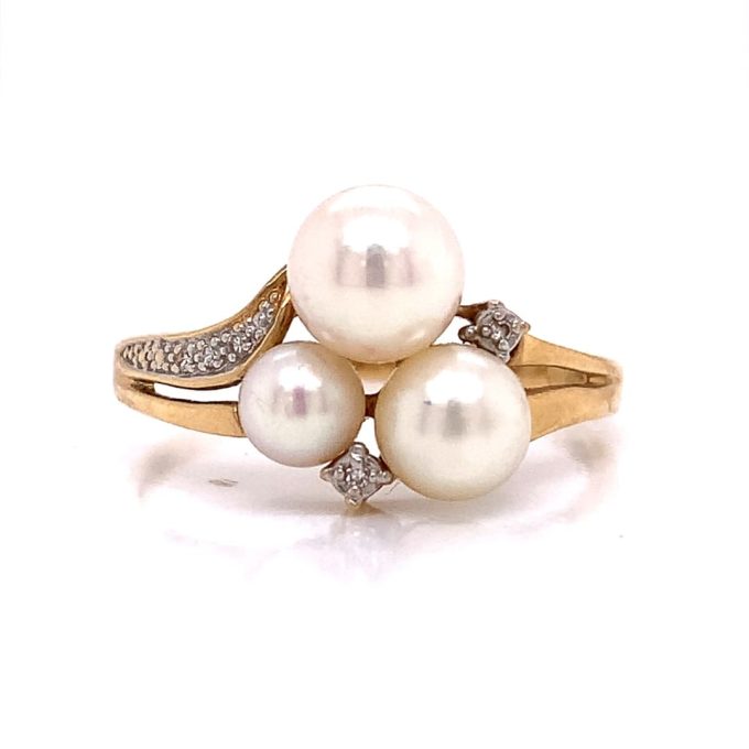 18ct Pearl and Diamond Dress Ring