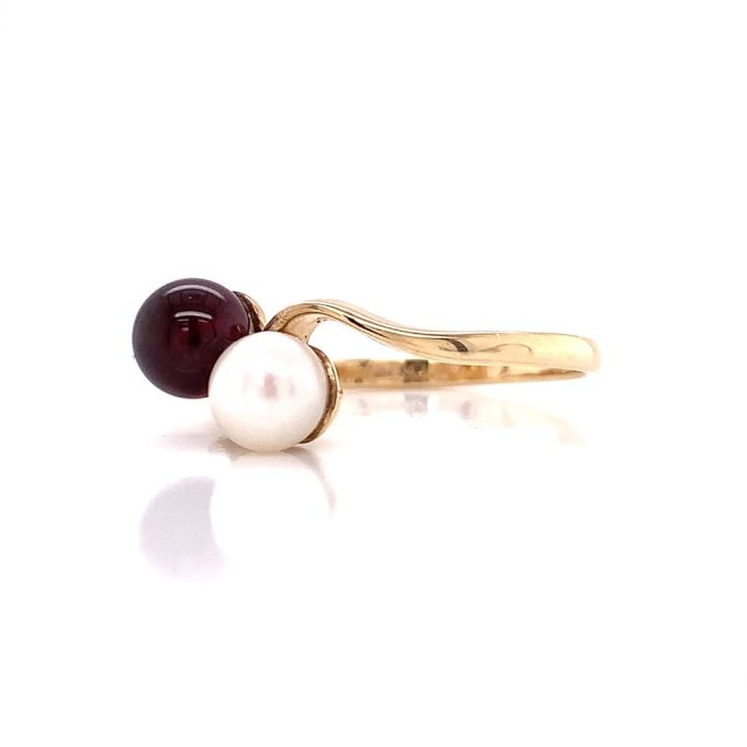 9ct Gold Garnet & Pearl Dress Ring