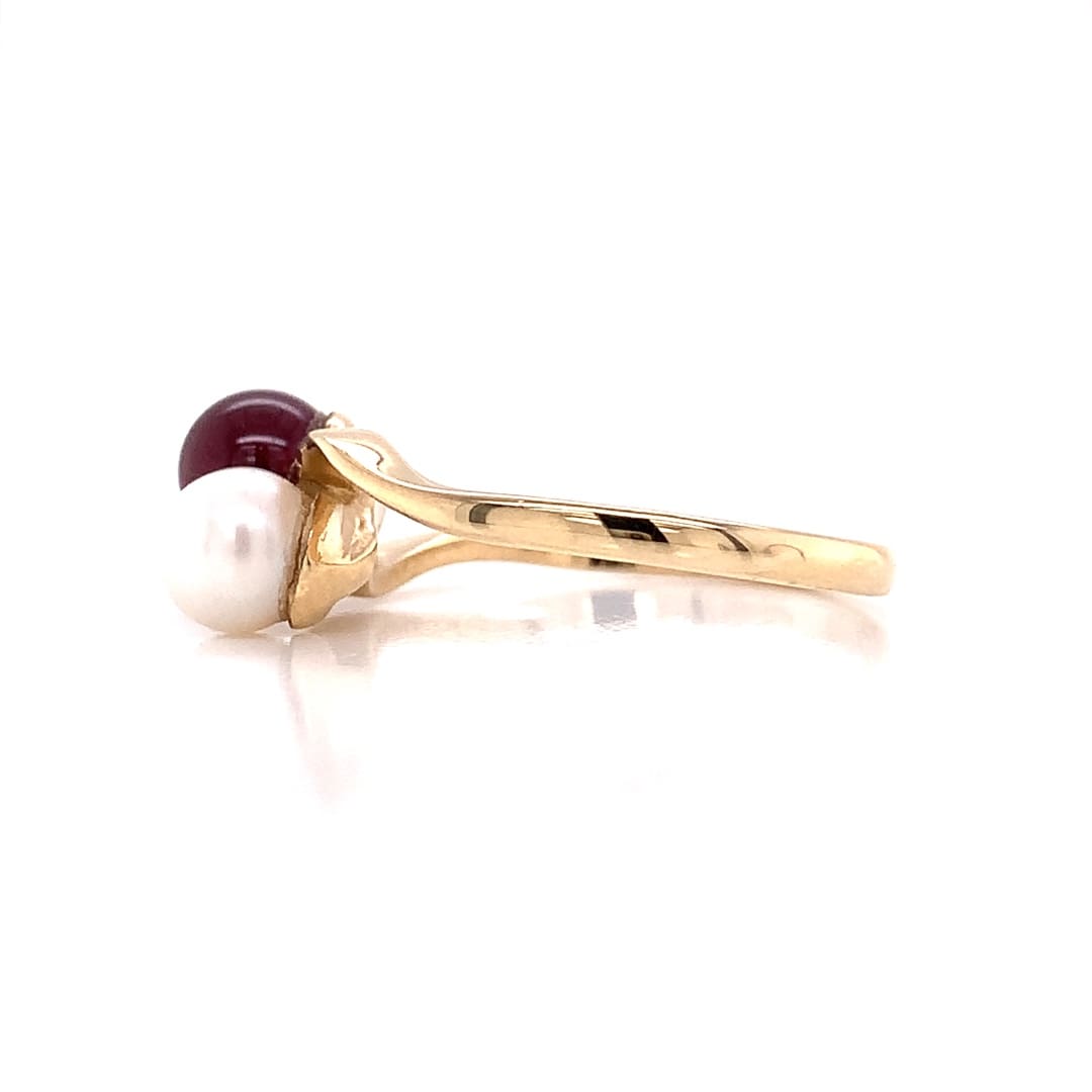 9ct Gold Garnet & Pearl Dress Ring