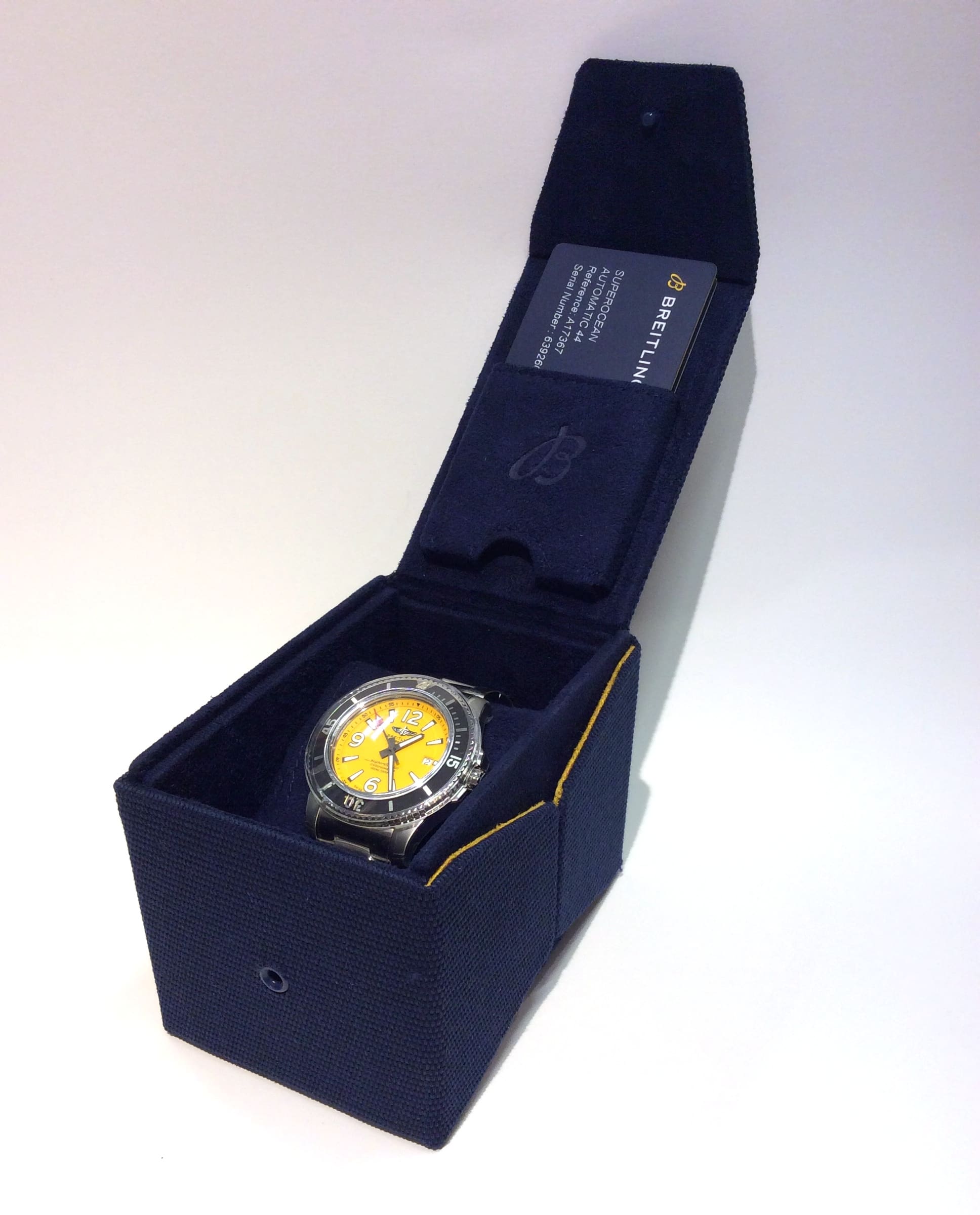 Breitling Superocean Automatic 44 -  A17367