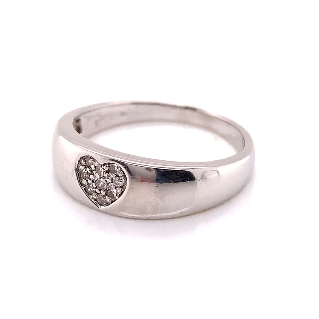 Diamond Pave Heart Ring