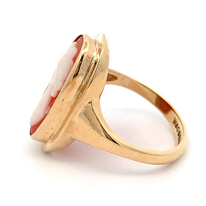9ct Gold Tall Cameo Ring