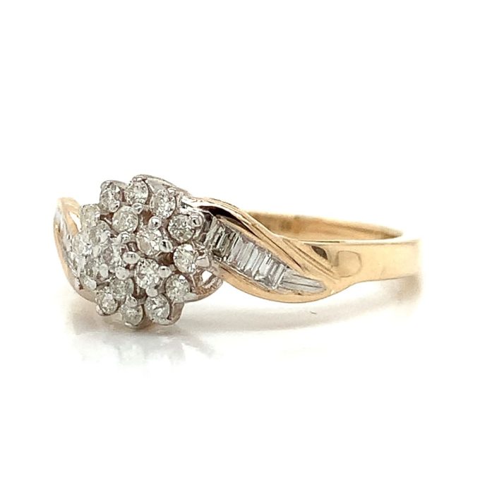 Diamond Cluster Twist Ring