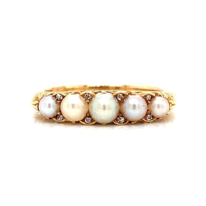 Vintage 18ct Pearl & Diamond Carve Ring