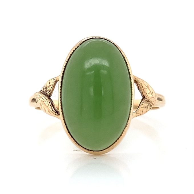 Vintage Oval Jade Cabochon Gold Ring