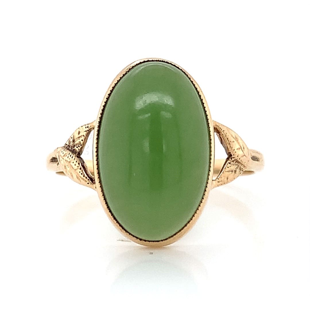 Vintage Oval Jade Cabochon Gold Ring