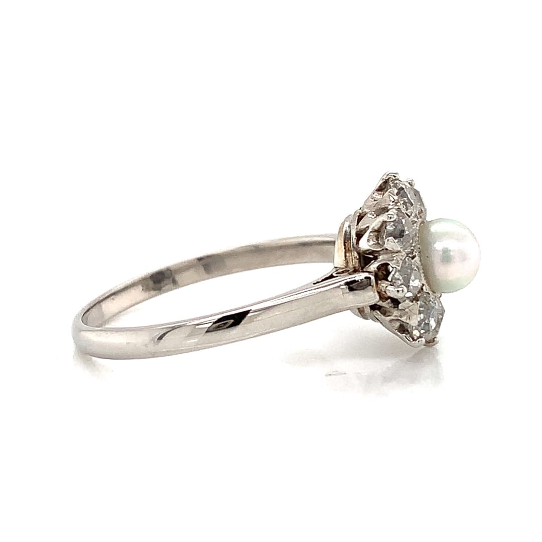 Antique Diamond & Pearl Platinum Ring