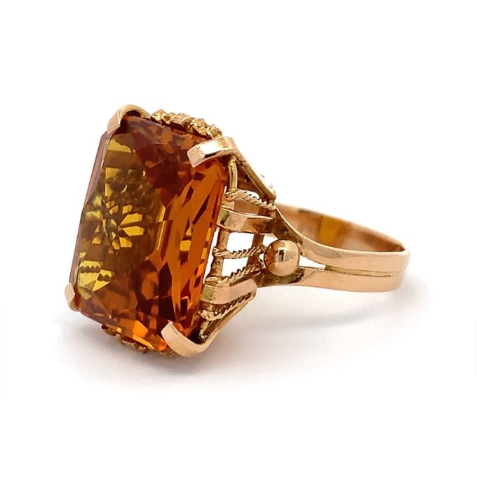 Vintage 18ct Golden Topaz Handmade Ring