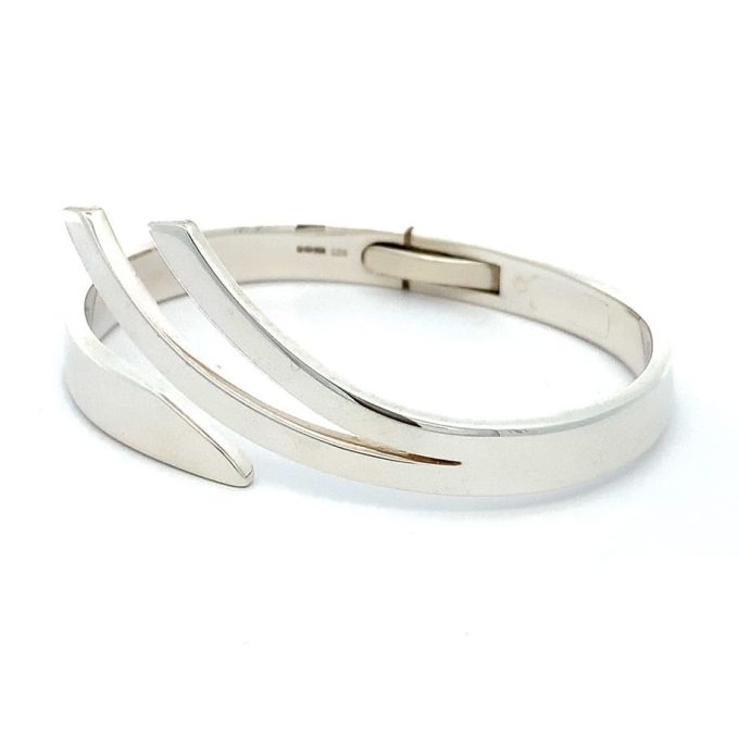 Silver Splayed Cross-Over Bangle